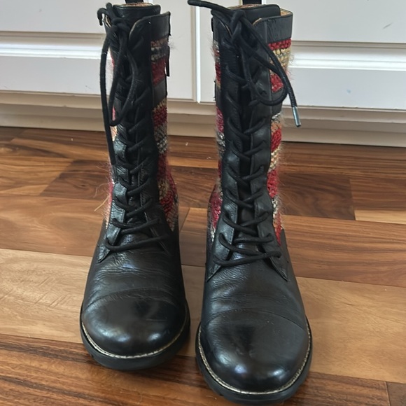 Sofft Avery Southwestern Black Leather Lace Up Boots SZ 8M - Picture 2 of 9